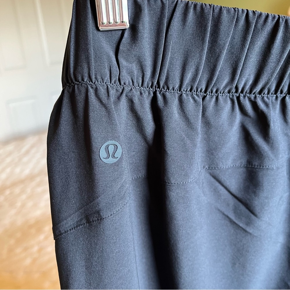 ๐ช MAKE OFFER NWT Lululemon Black Wrap-Front Wide Leg HR Crop Size 12 - Picture 7 of 15